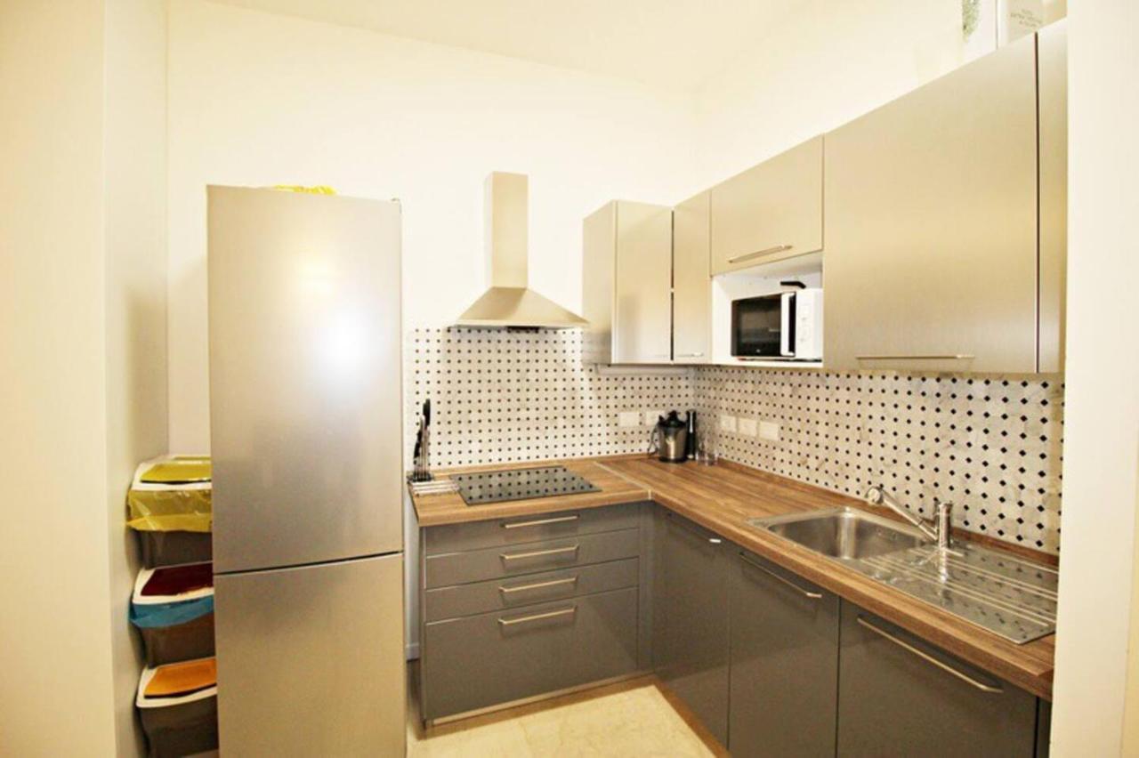 Ugo Bassi Lux Apartment ボローニャ エクステリア 写真