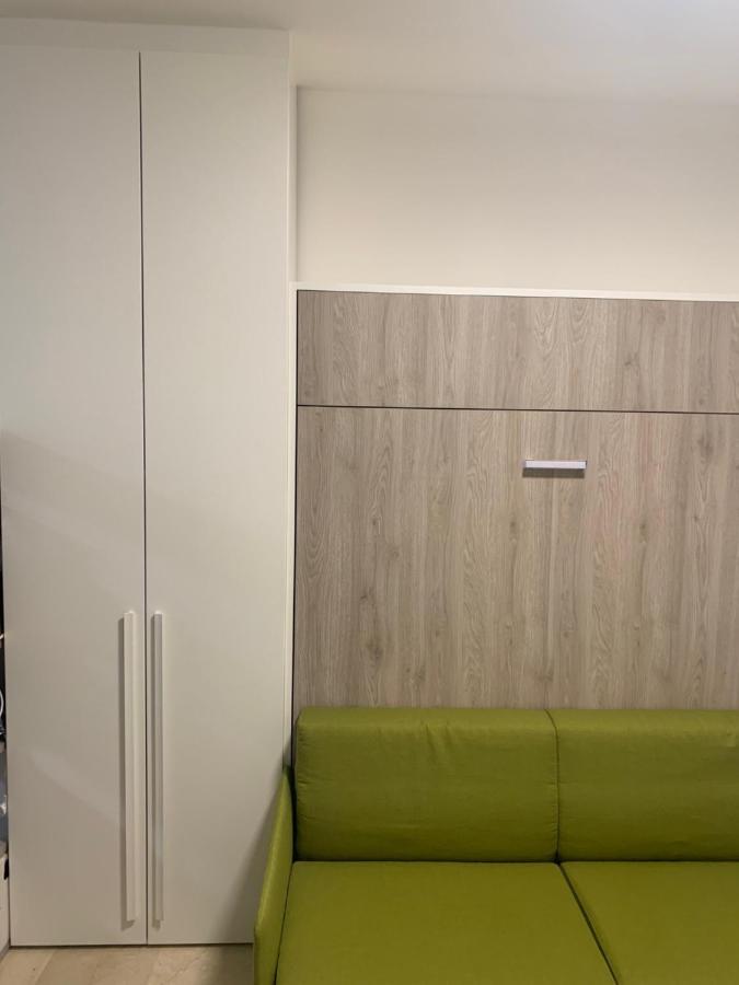Ugo Bassi Lux Apartment ボローニャ エクステリア 写真