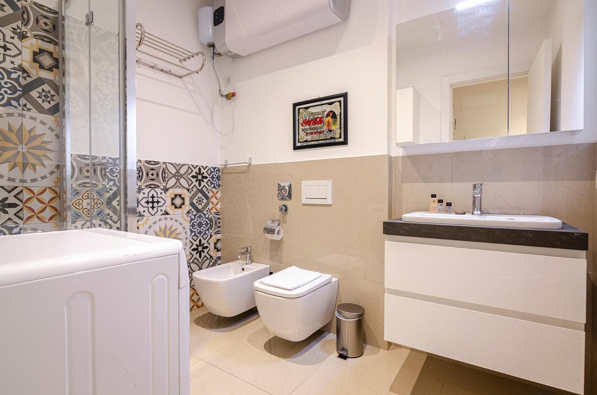 Ugo Bassi Lux Apartment ボローニャ エクステリア 写真