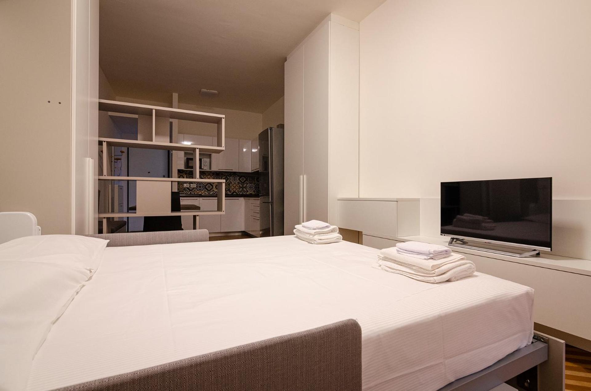 Ugo Bassi Lux Apartment ボローニャ エクステリア 写真